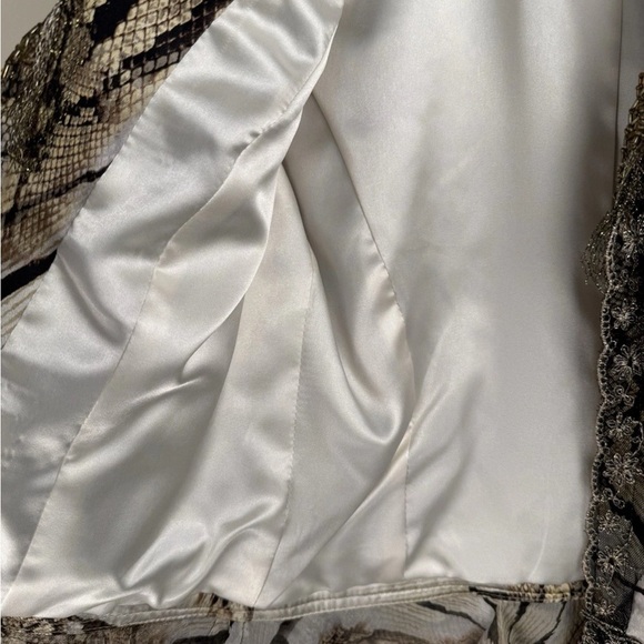 Vintage Albert Makali 100% Silk Animal Print Beaded Dressy Blazer Ruffle Hem 2 - Picture 7 of 14